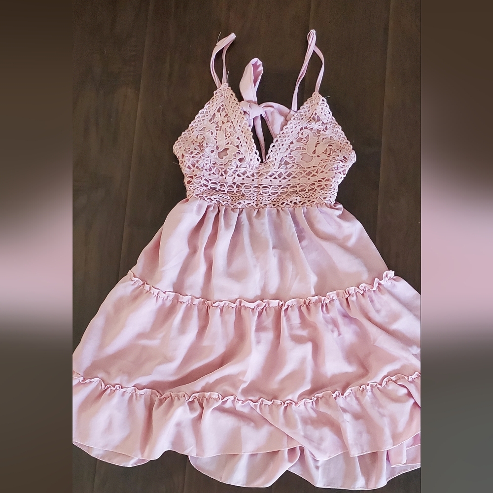 NWOT womens rose dress. Size Xl